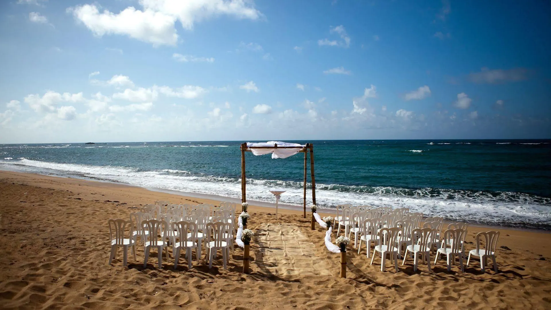 The Beach Guesthouse Pinones 3*,  Puerto Rico
